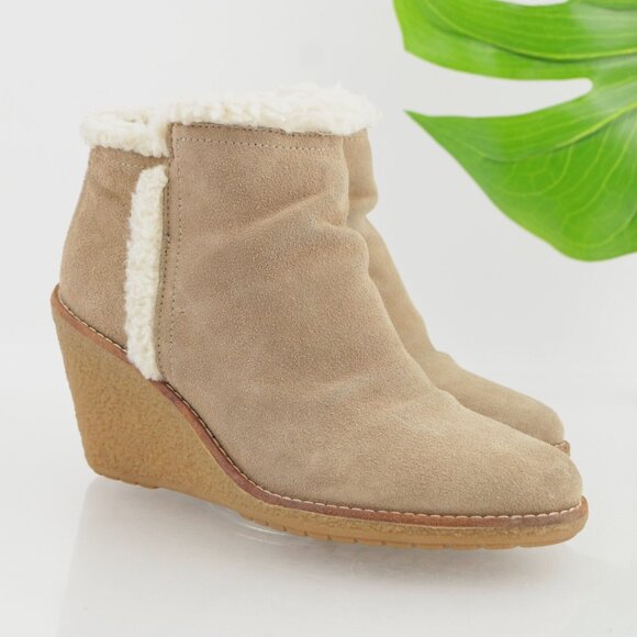 Cole Haan Womens Michelle Boot Size 7.5 Waterproof Tan Suede Sherpa Wedge Bootie - Picture 1 of 13
